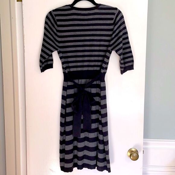 a.n.a. Striped faux wrap dress with ties size S - Picture 5 of 10